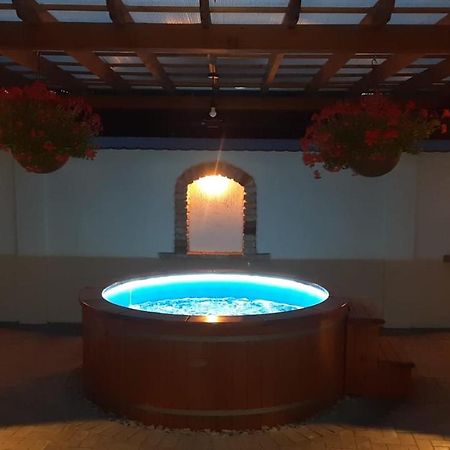 Jazmin Vendeghaz Villa Sovata Eksteriør billede